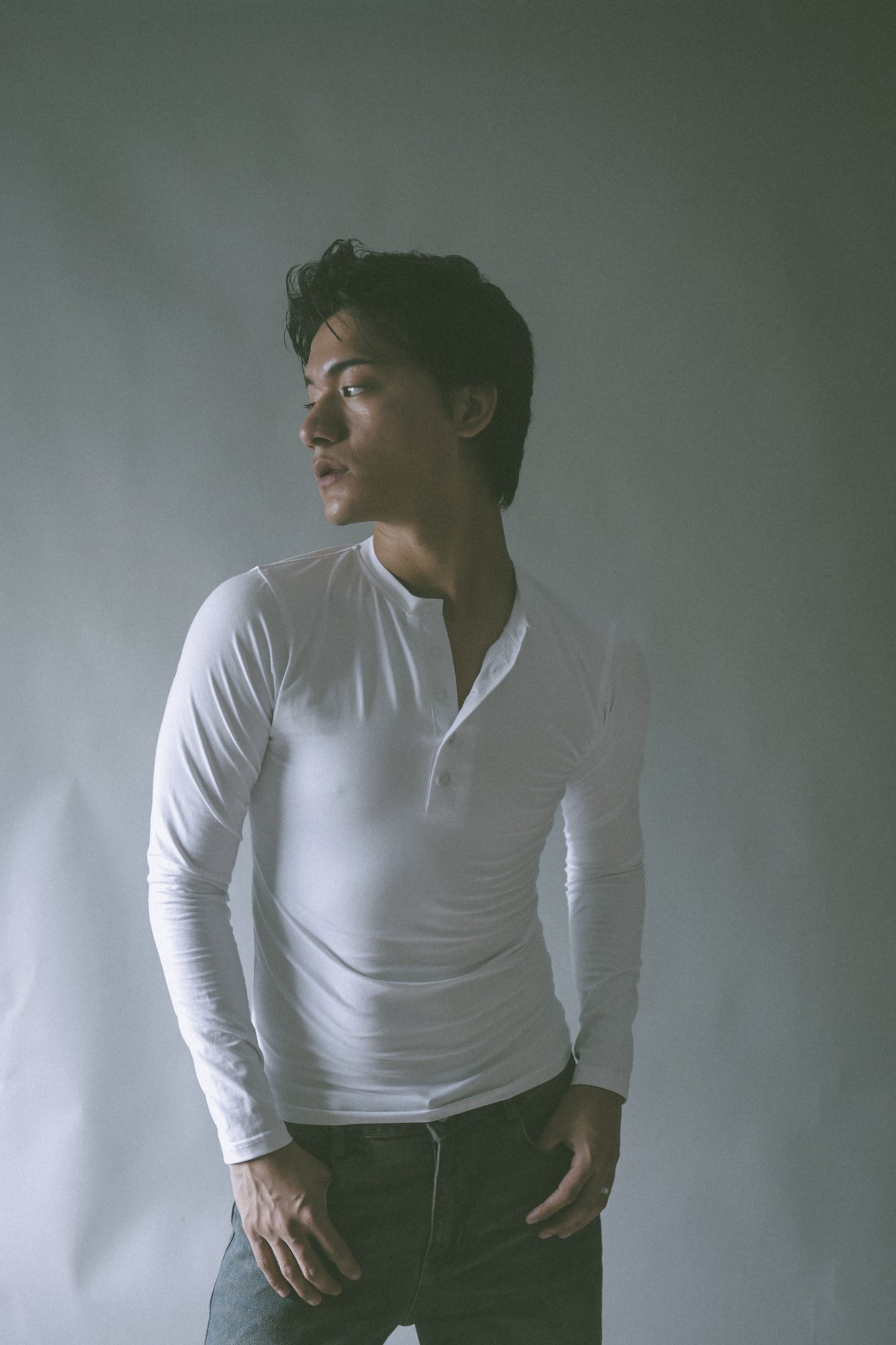 ETHEREAL SLIM LONG SLEEVES HENLEY / WHITE