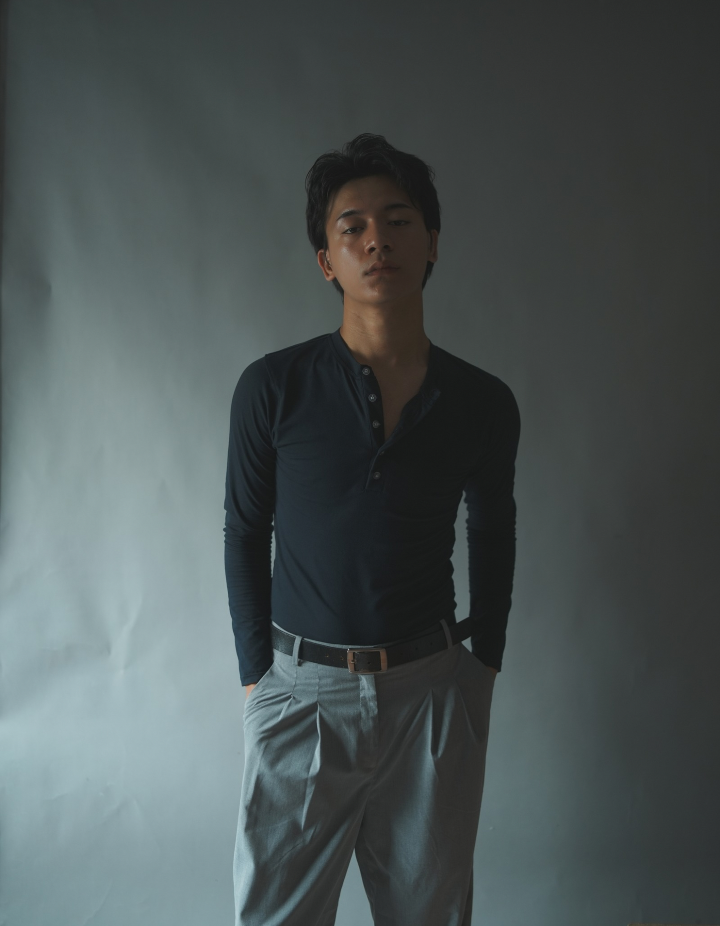 ETHEREAL SLIM LONG SLEEVES HENLEY / NAVY BLUE