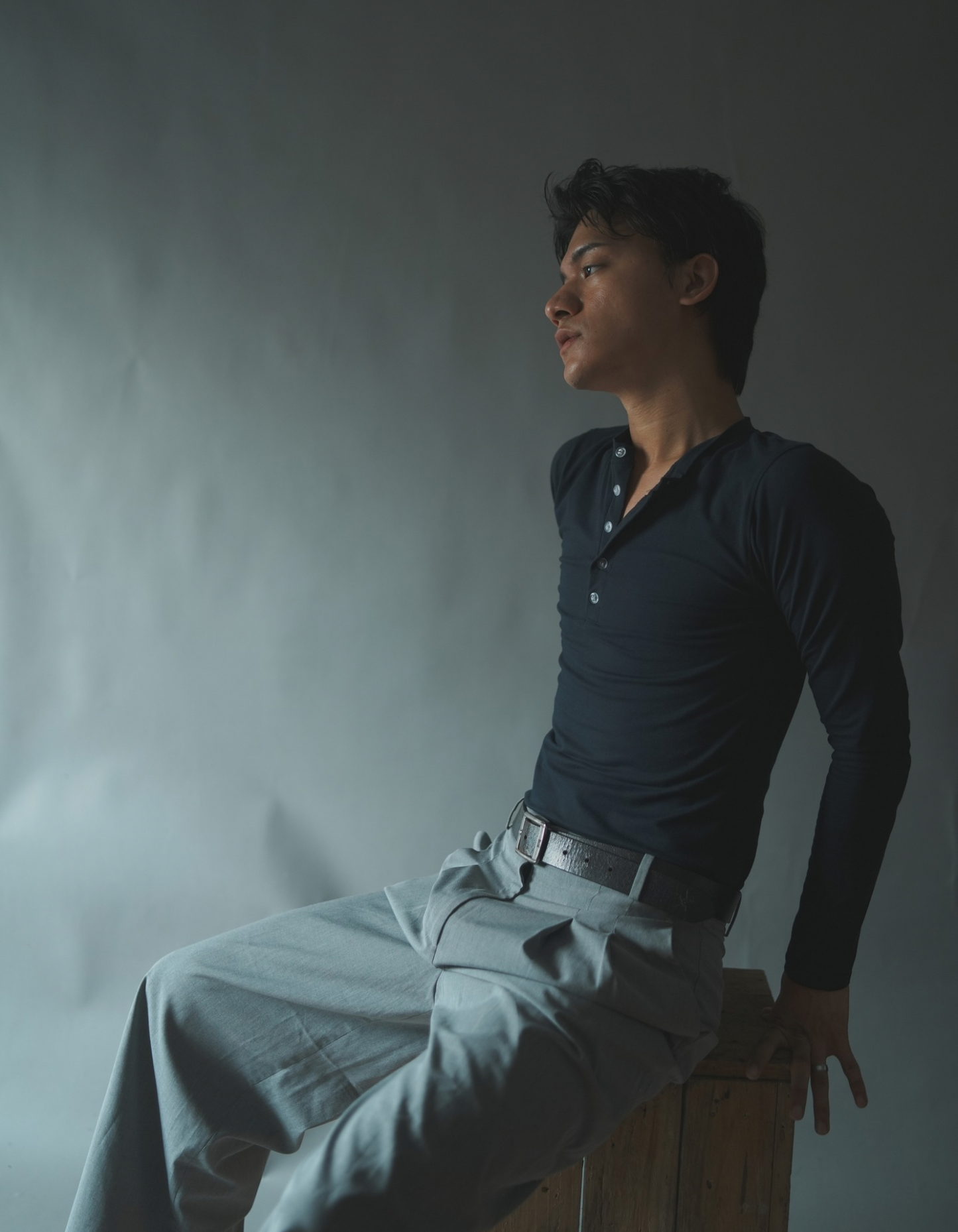 ETHEREAL SLIM LONG SLEEVES HENLEY / NAVY BLUE