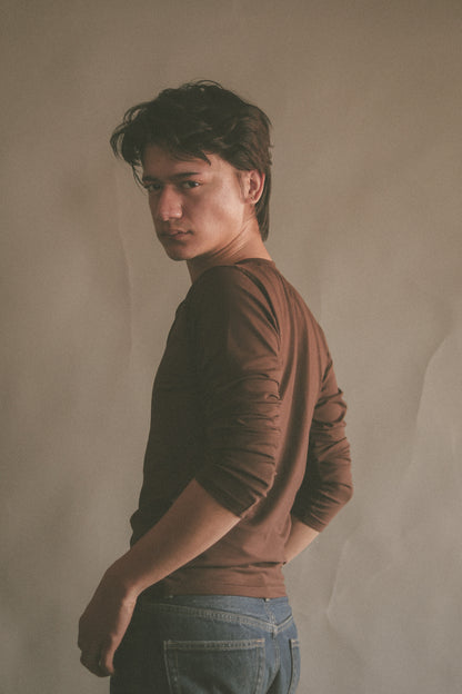 ETHEREAL SLIM FULL SLEEVES HENLEY / BROWN