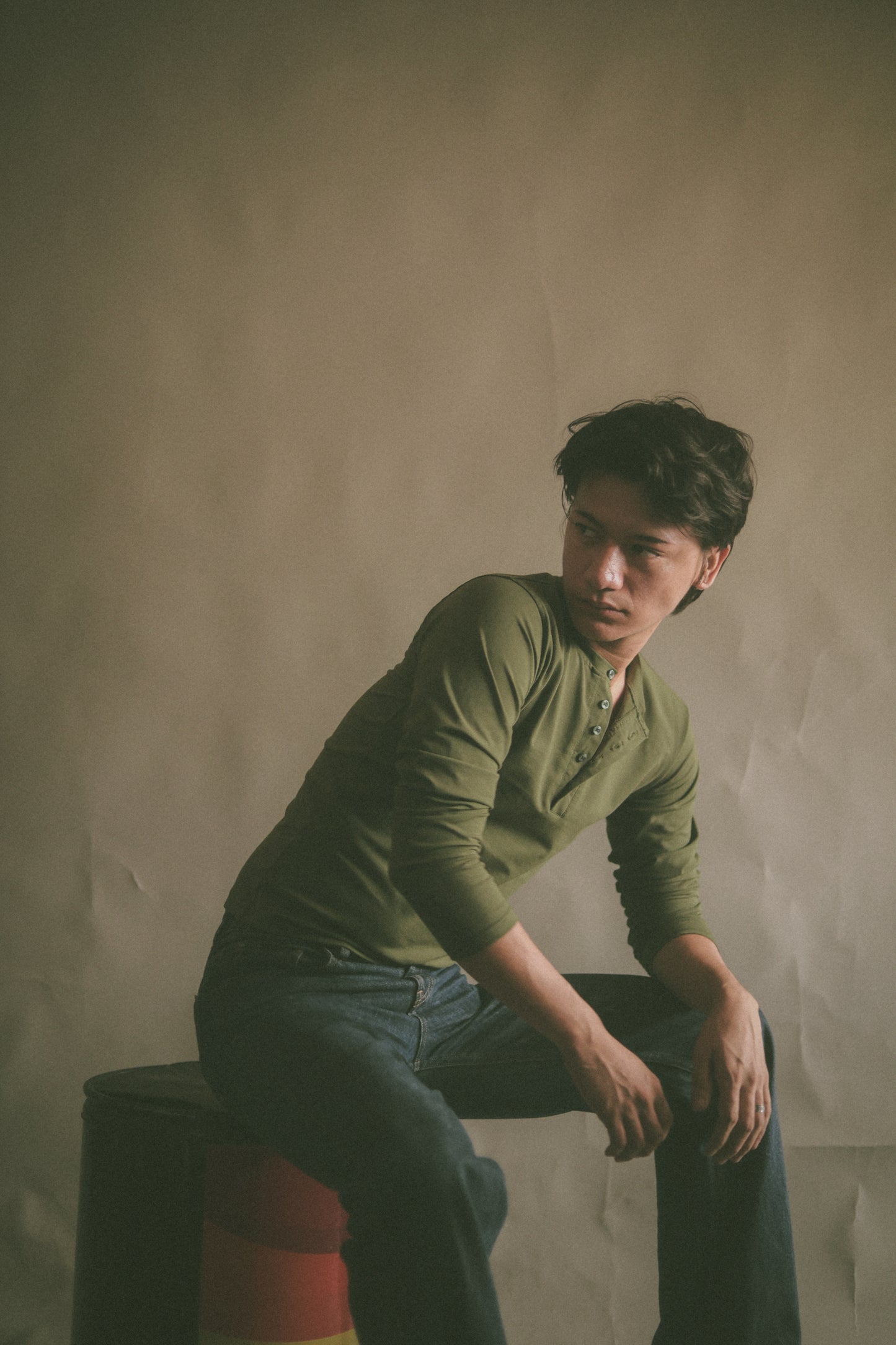ETHEREAL SLIM FULL SLEEVES HENLEY / LIGHT OLIVE
