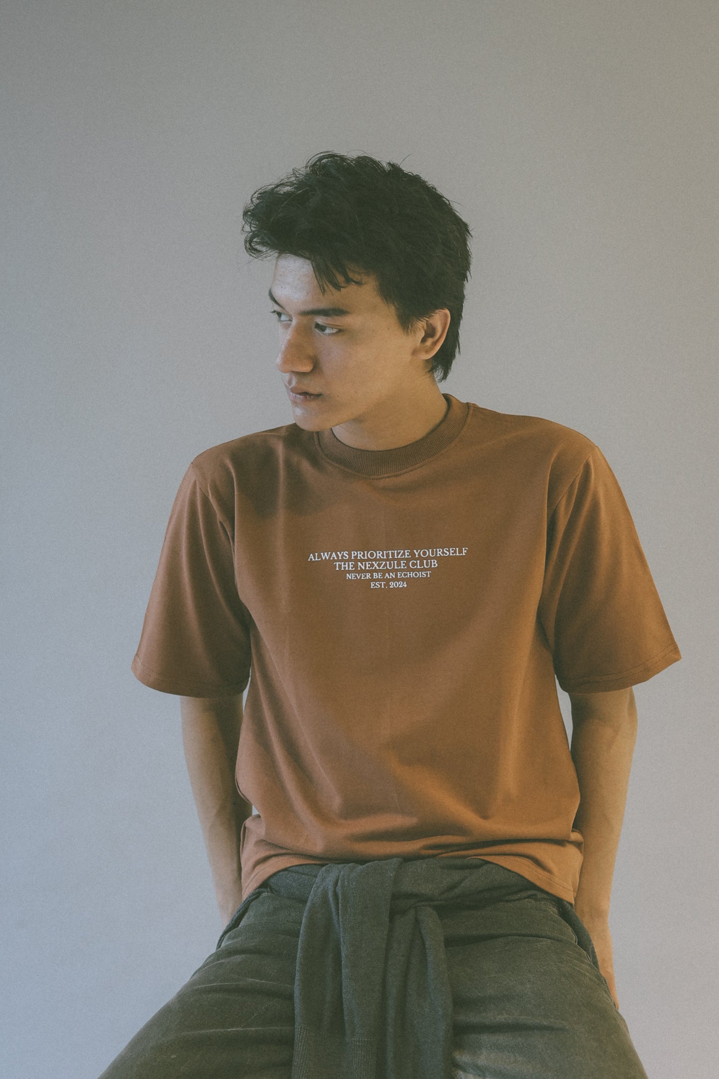 NON-ECHOIST COMMUNITY BROWN T-SHIRT