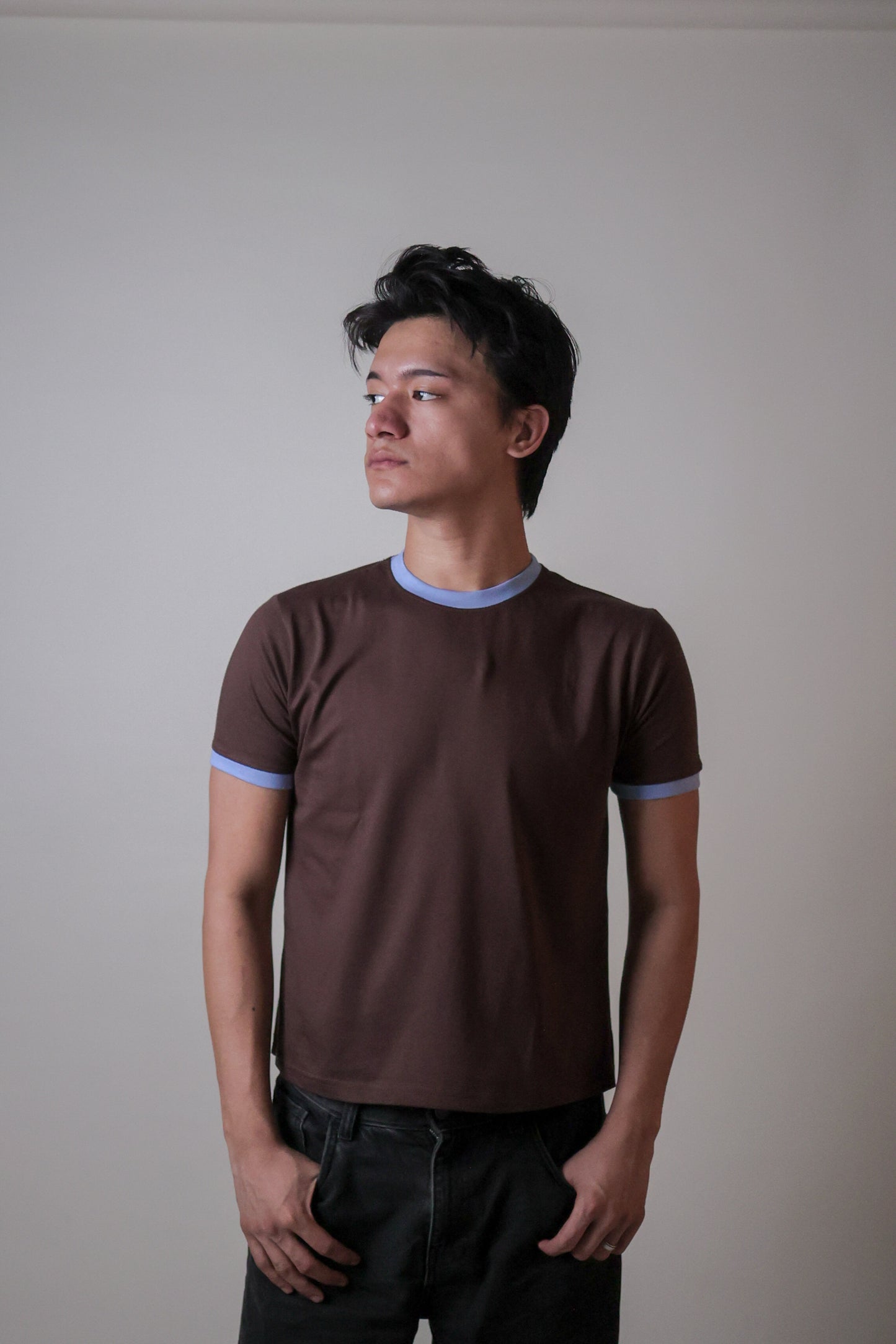 STOCKHOLM CROPPED RINGER TEE / BROWN