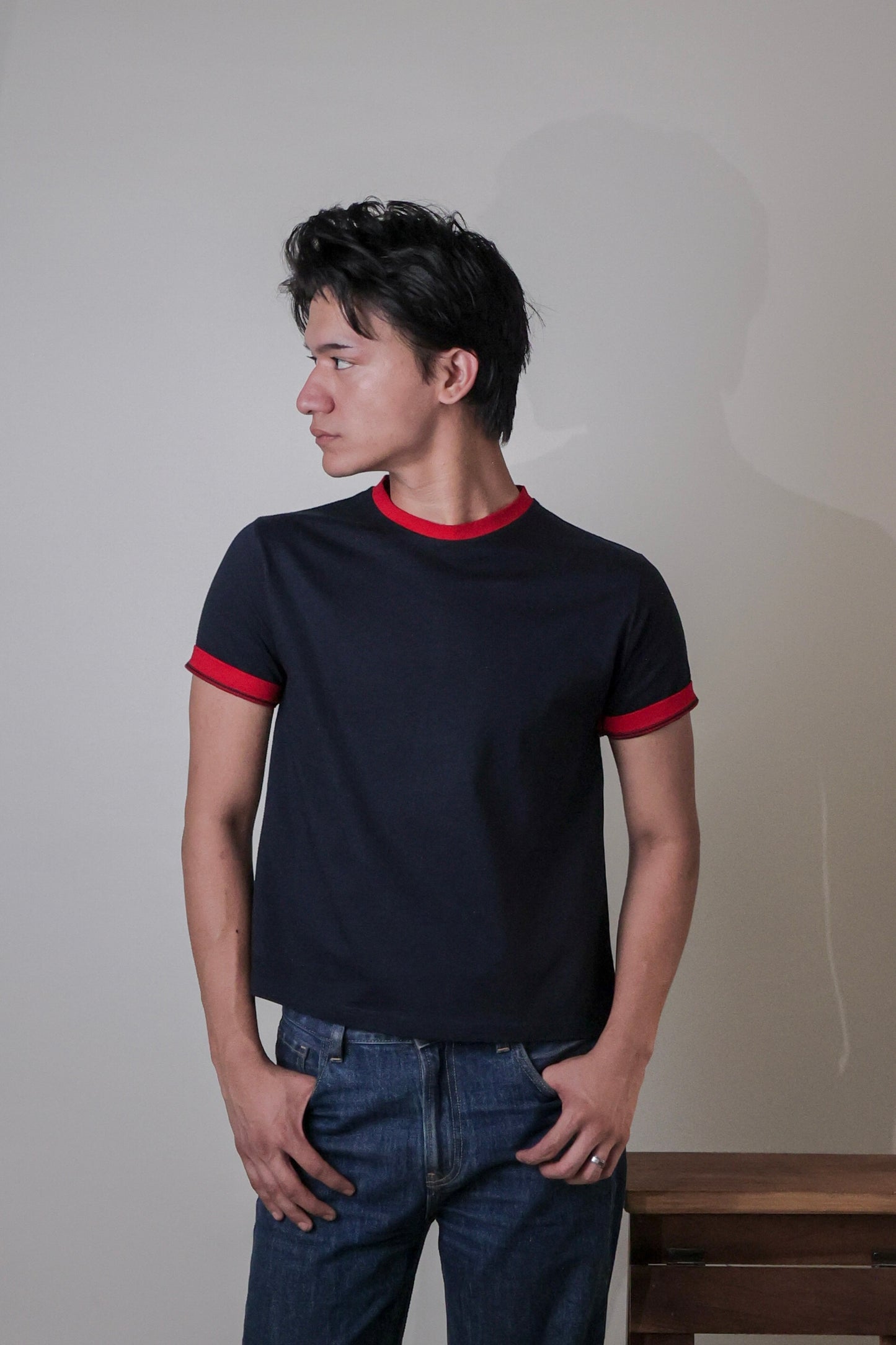 STOCKHOLM CROPPED RINGER TEE / NAVY